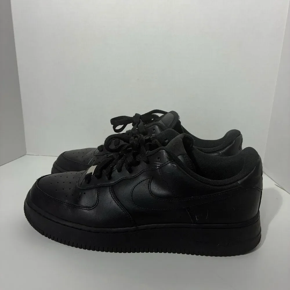Nike Air Force 1 ’07 Triple Black Men’s Size 12 Leather Shoes CW2288-001
